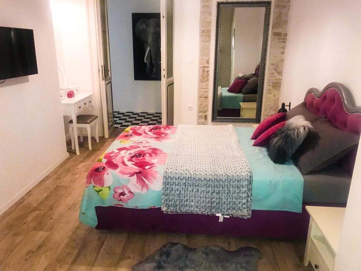 Emma'S Rooms B&B Pula Buitenkant foto