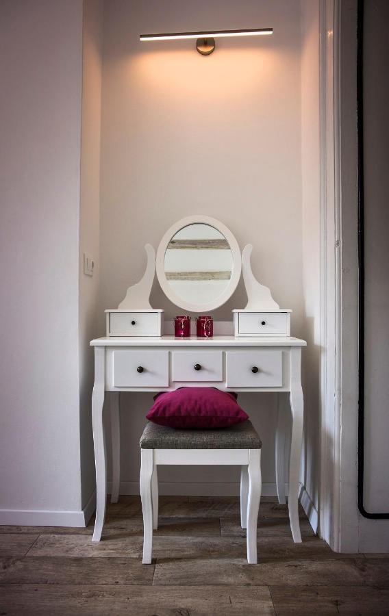 Emma'S Rooms B&B Pula Buitenkant foto